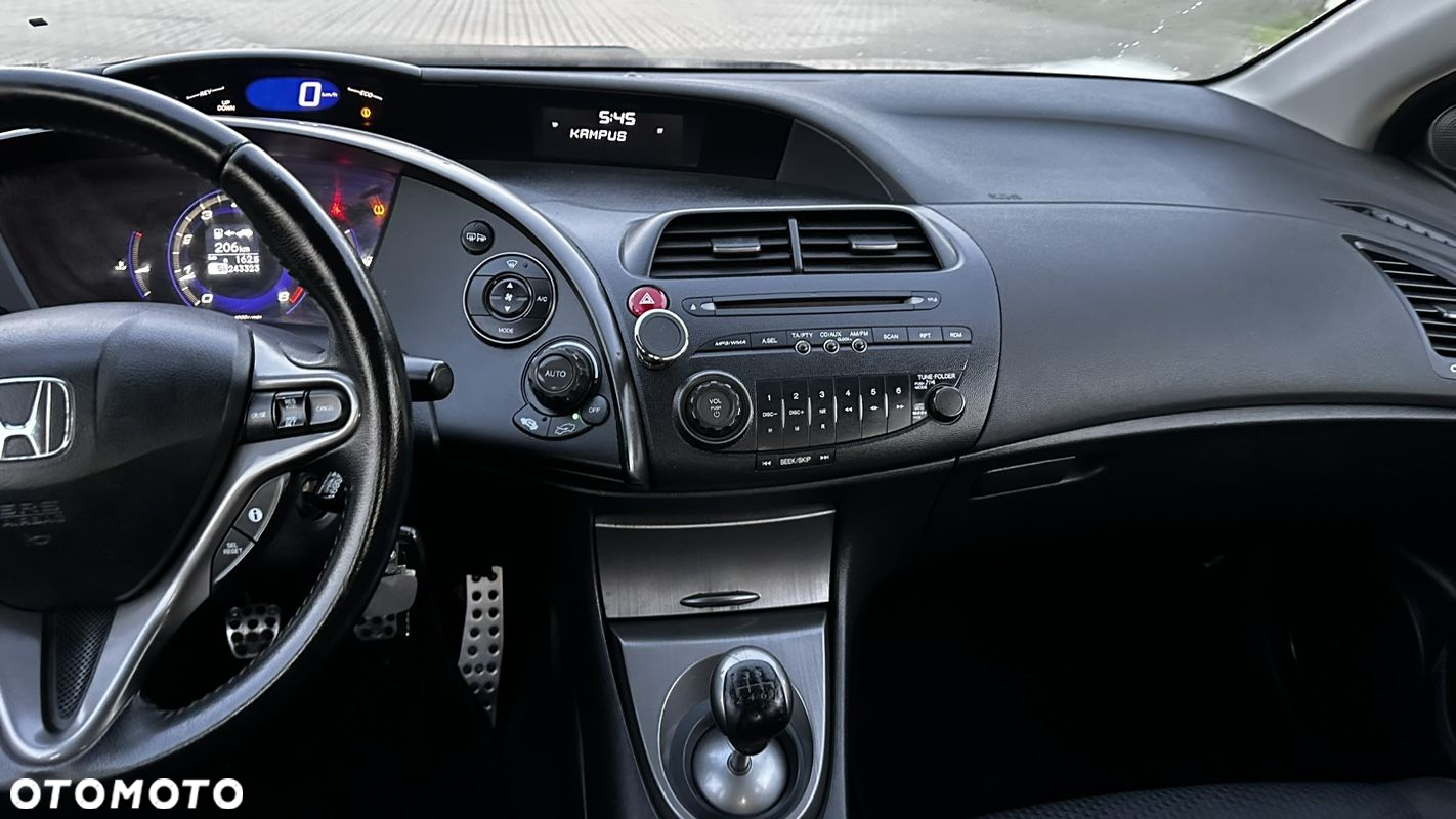 Honda Civic 1.8 Comfort - 25