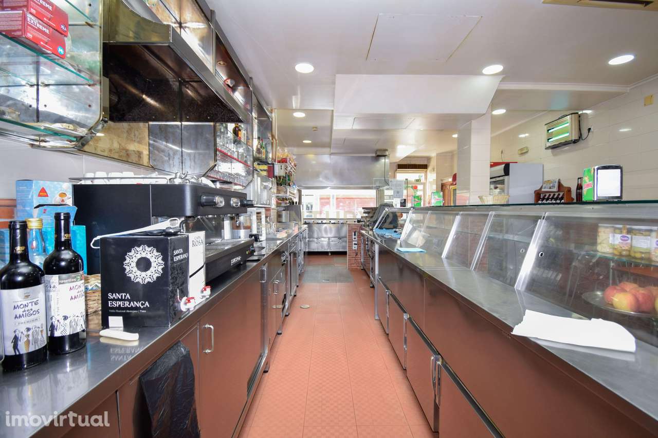 Trespasse - Loja Churrasqueira - Fontes Eiras (Agualva-Cacém) - Grande imagem: 2/18