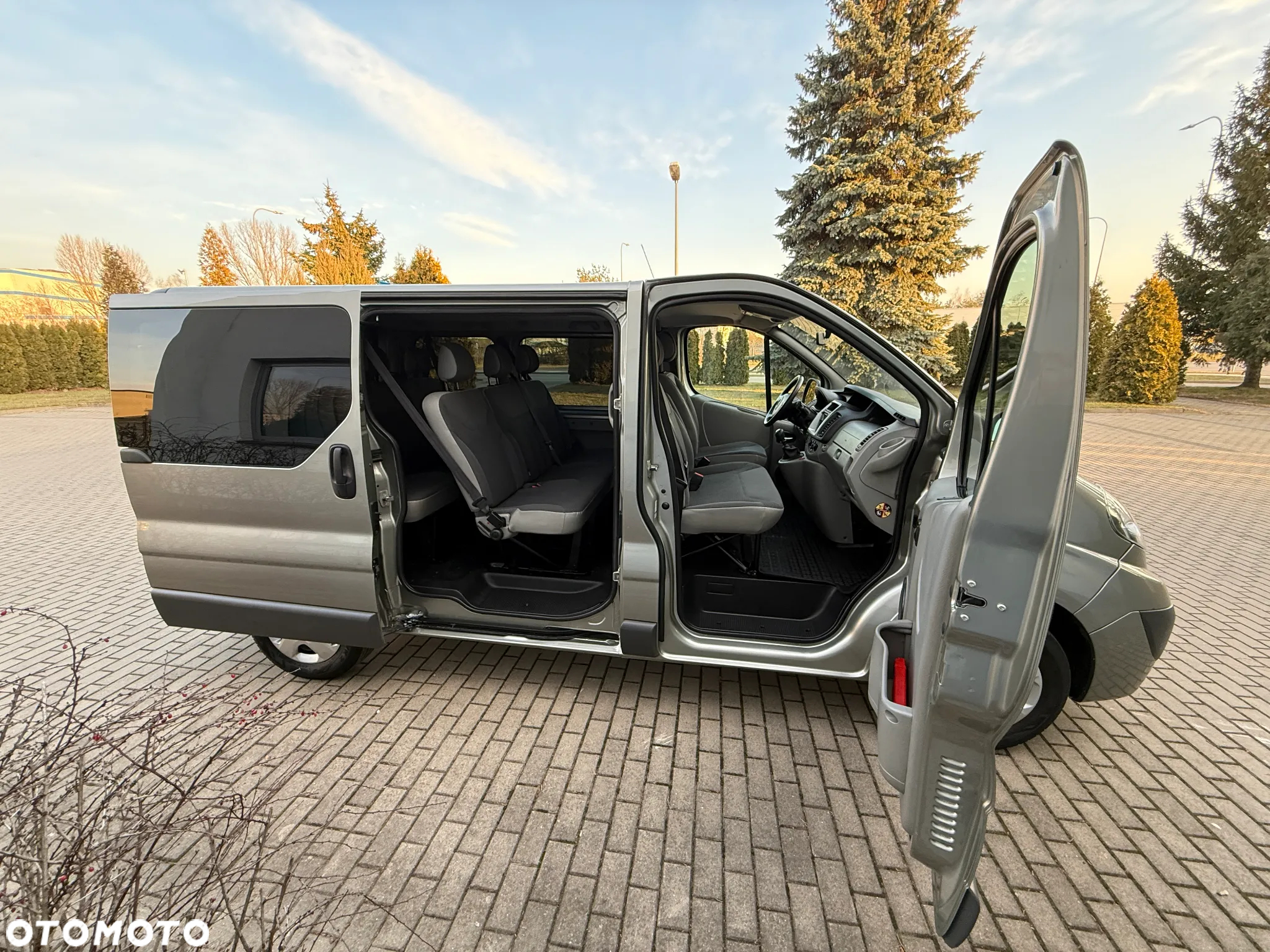 Opel Vivaro - 7
