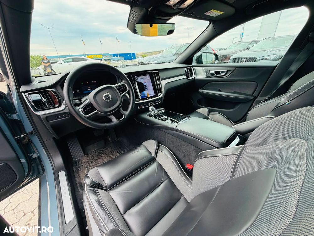Volvo S60 Recharge T8 AWD Ultimate Dark - 5