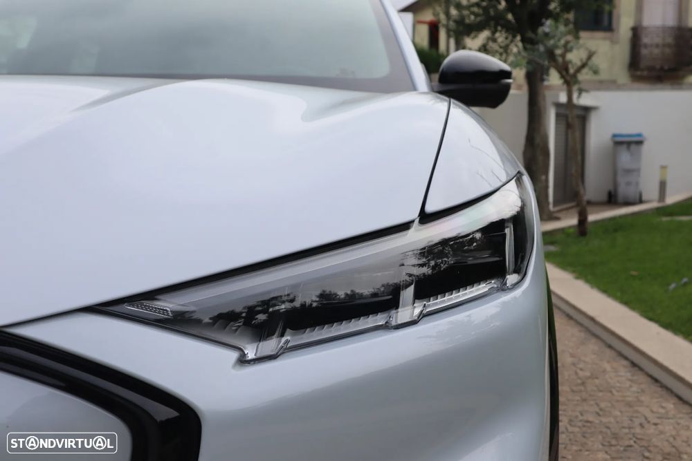 Ford Mustang Mach-E Premium AWD - 6