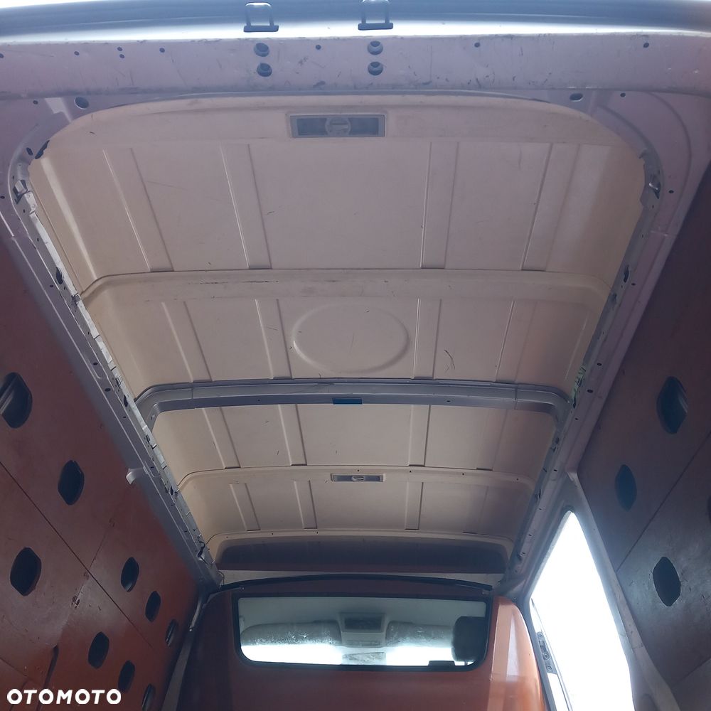 Volkswagen Transporter - 21