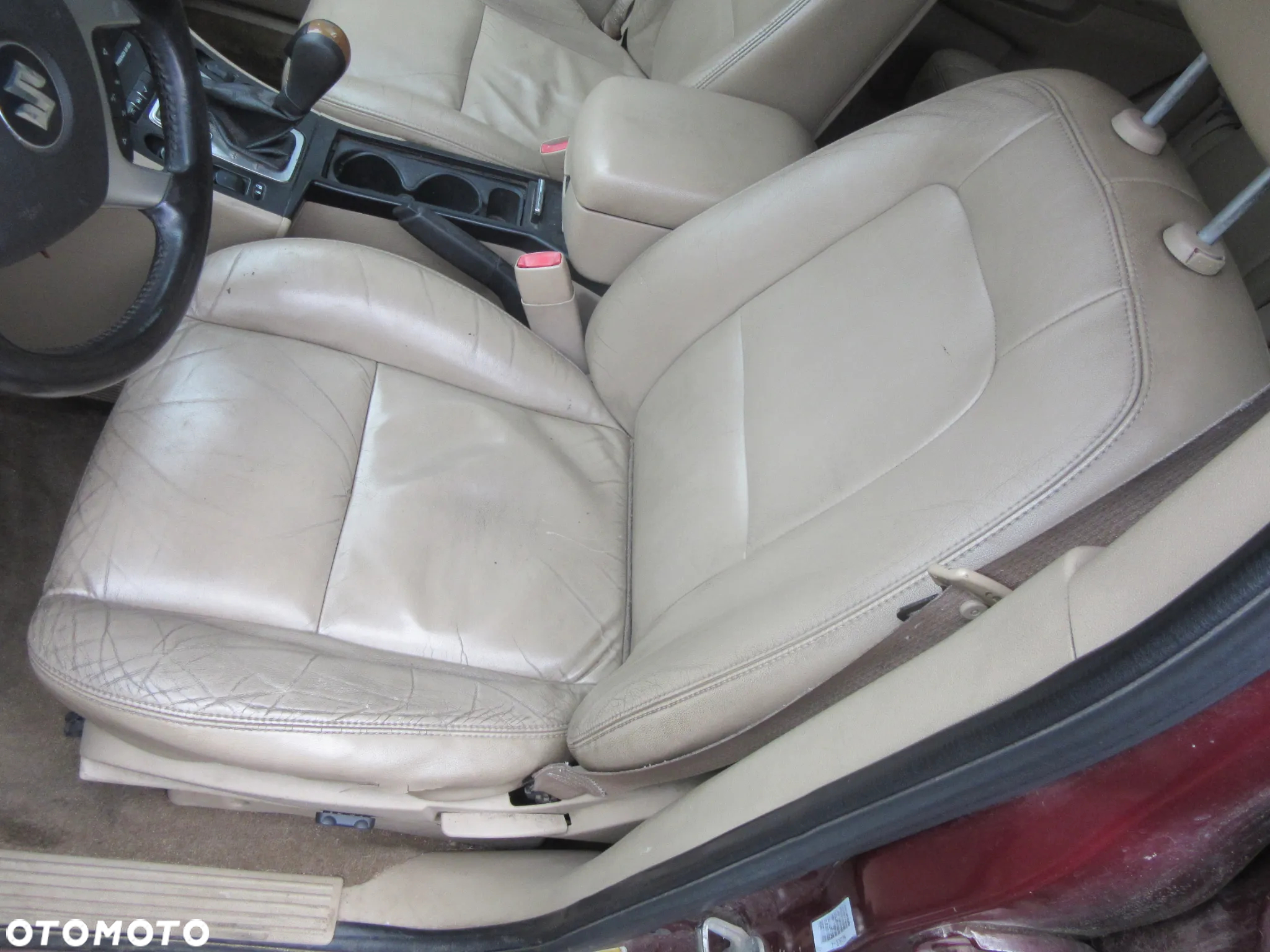 KANAPA FOTELE BOCZKI SKÓRA 7 OSÓB Suzuki XL7 2007 Wszystkie części - 2