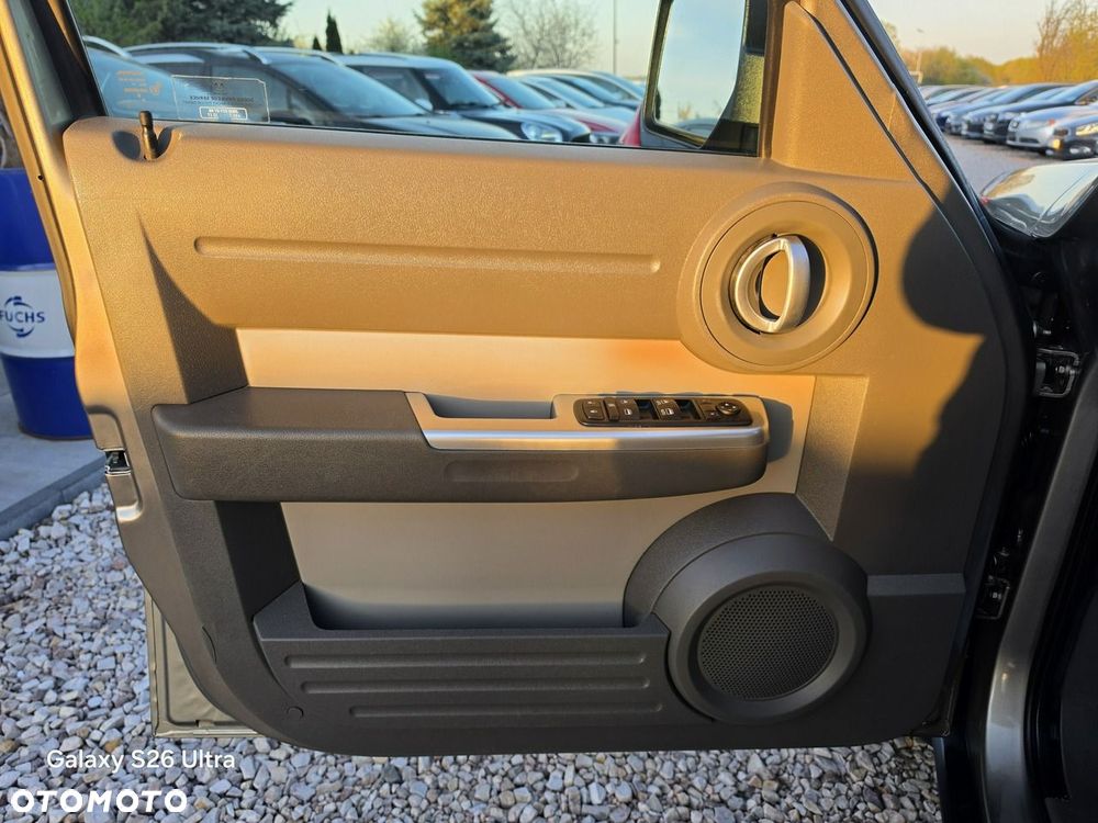 Dodge Nitro - 24