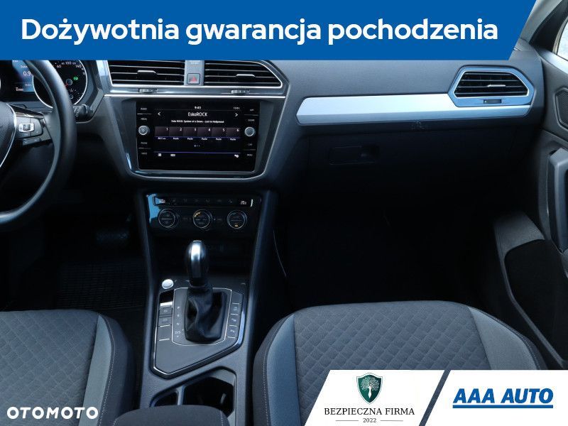 Volkswagen Tiguan - 10