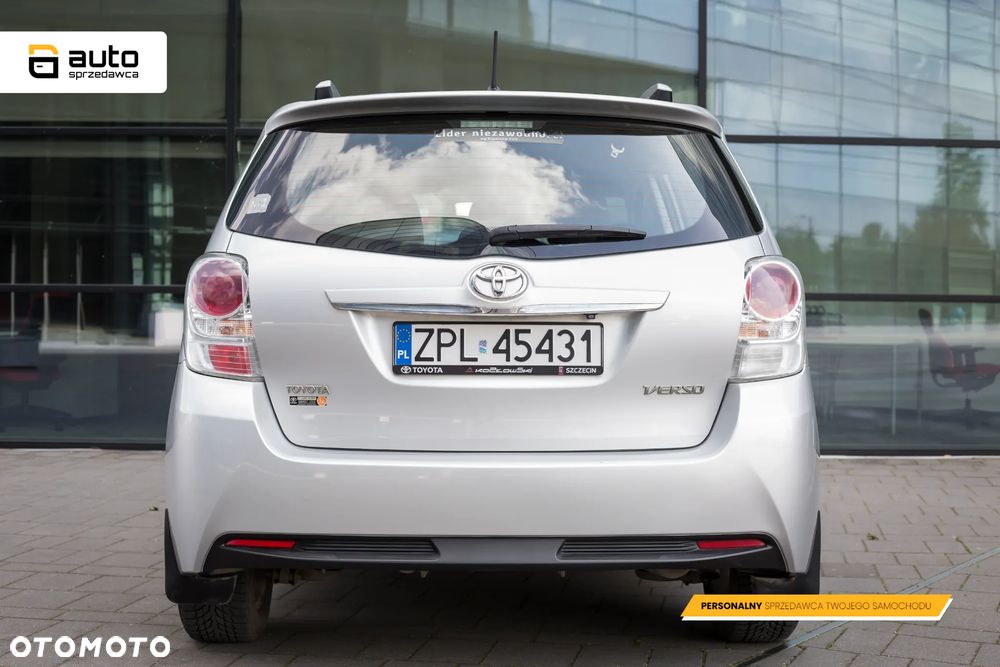 Toyota Verso 1.8 Premium 7os - 12