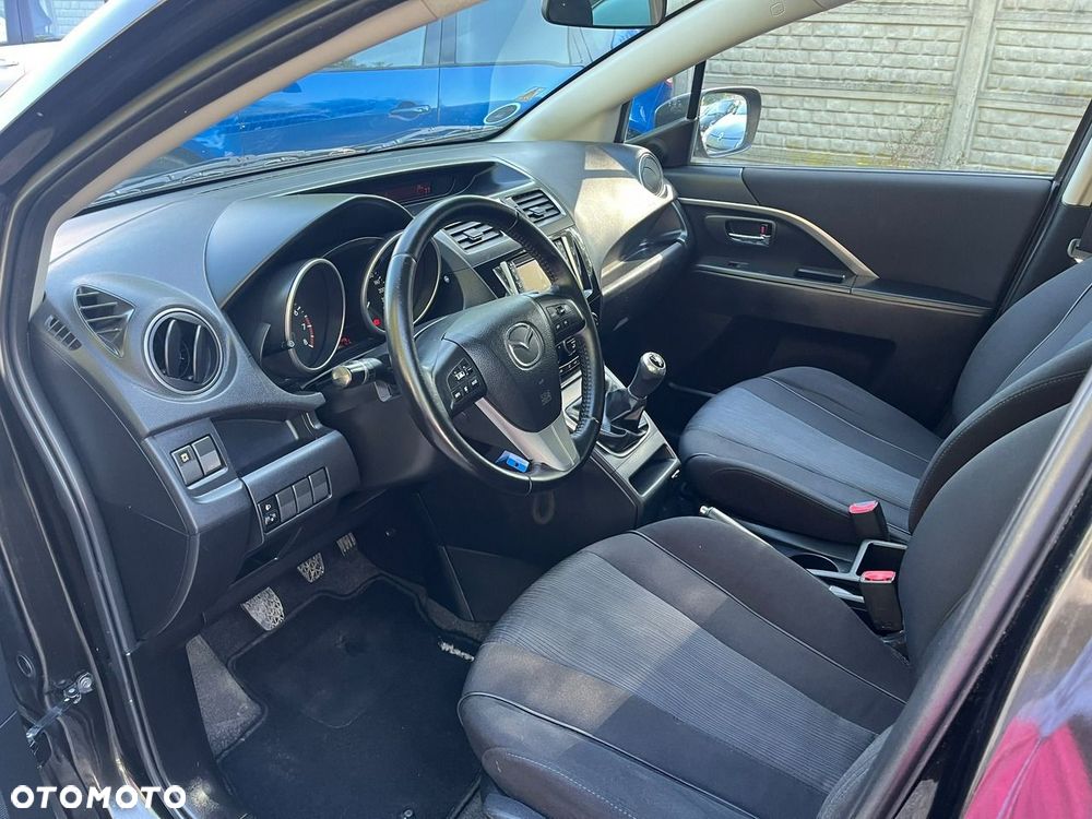 Mazda 5 - 15