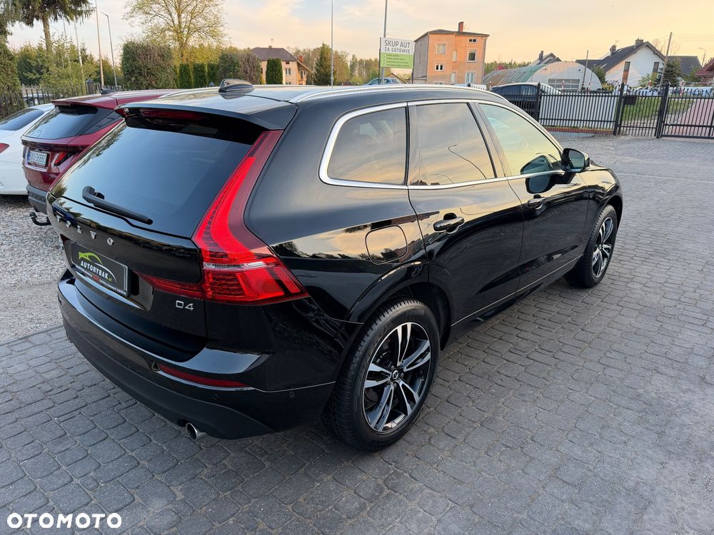 Volvo XC 60 D4 Momentum Pro - 35