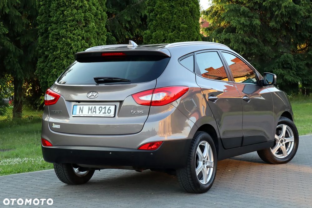 Hyundai ix35 1.6 2WD Fifa World Cup Edition - 17