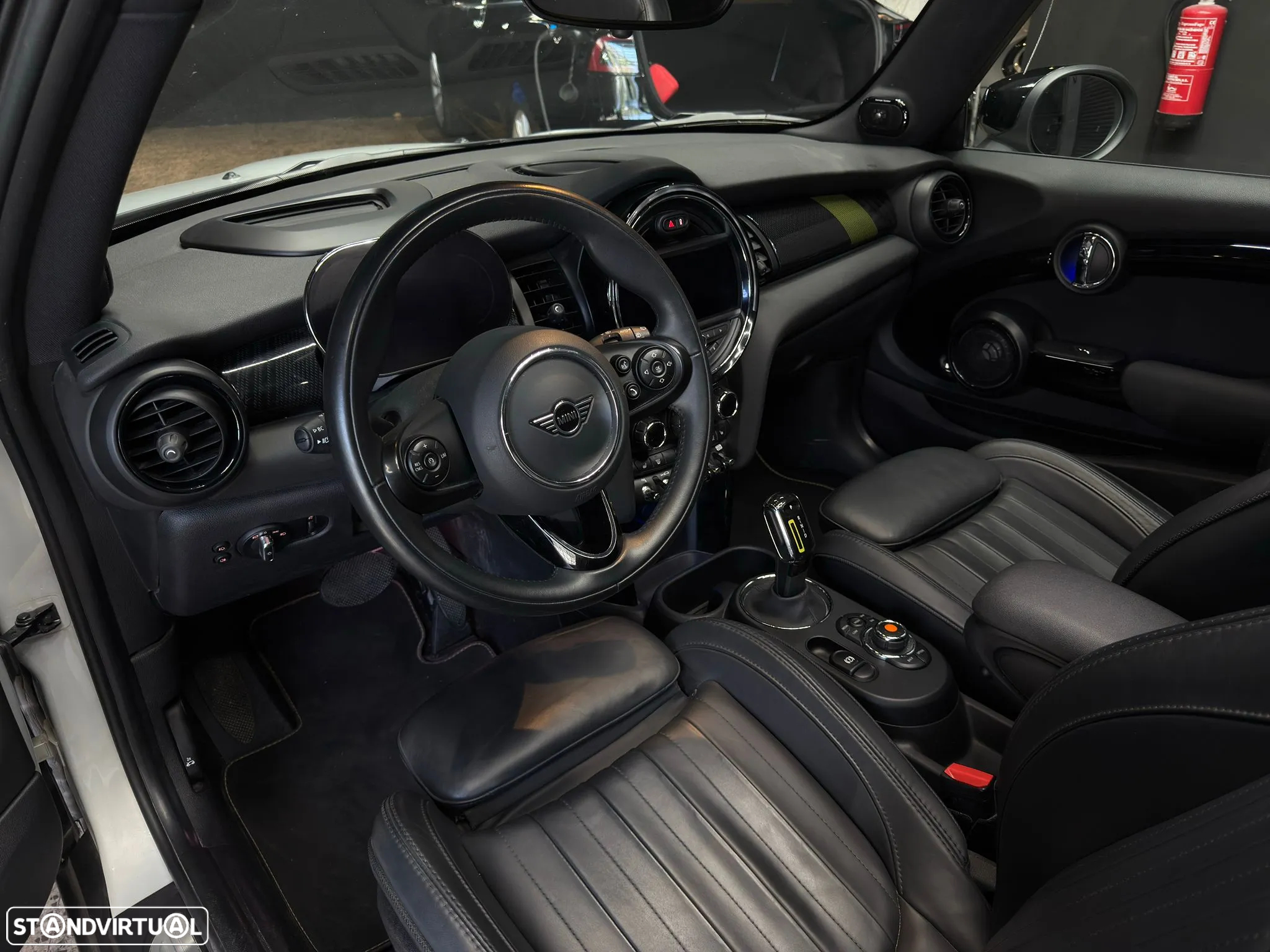 MINI 3 Portas Cooper SE Premium P. Yours - 17