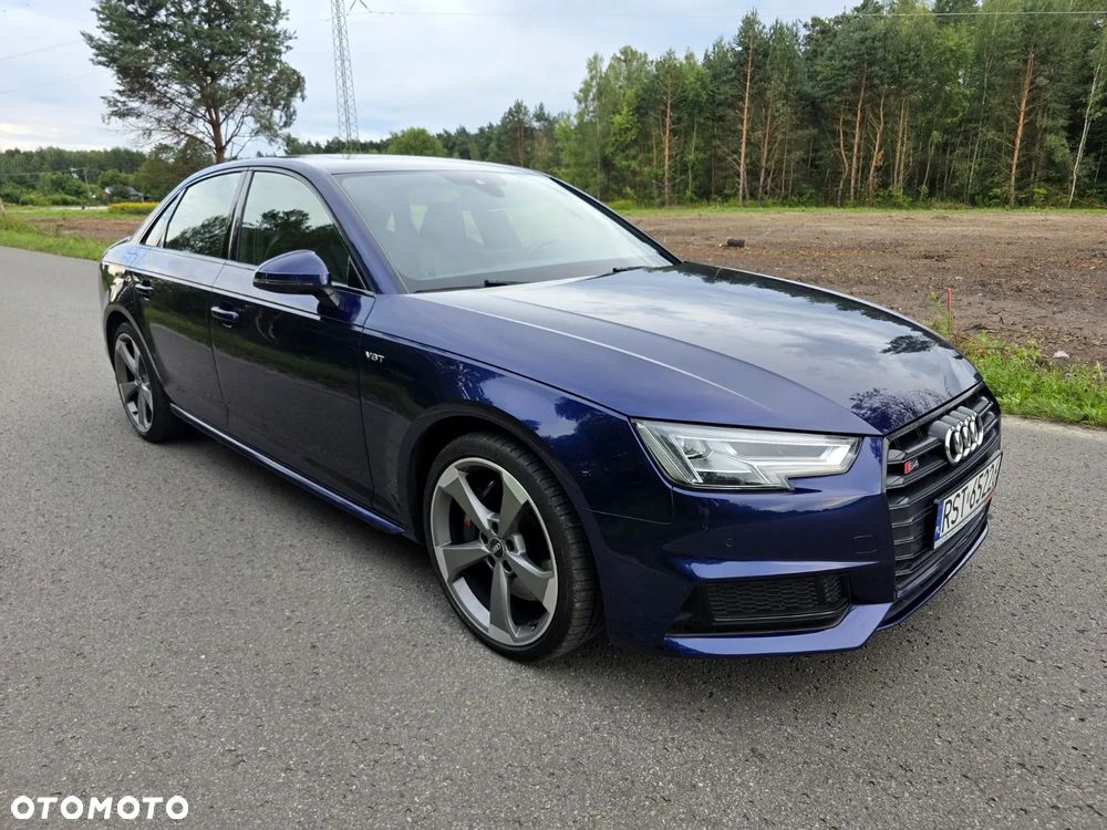 Audi S4 Limousine - 1
