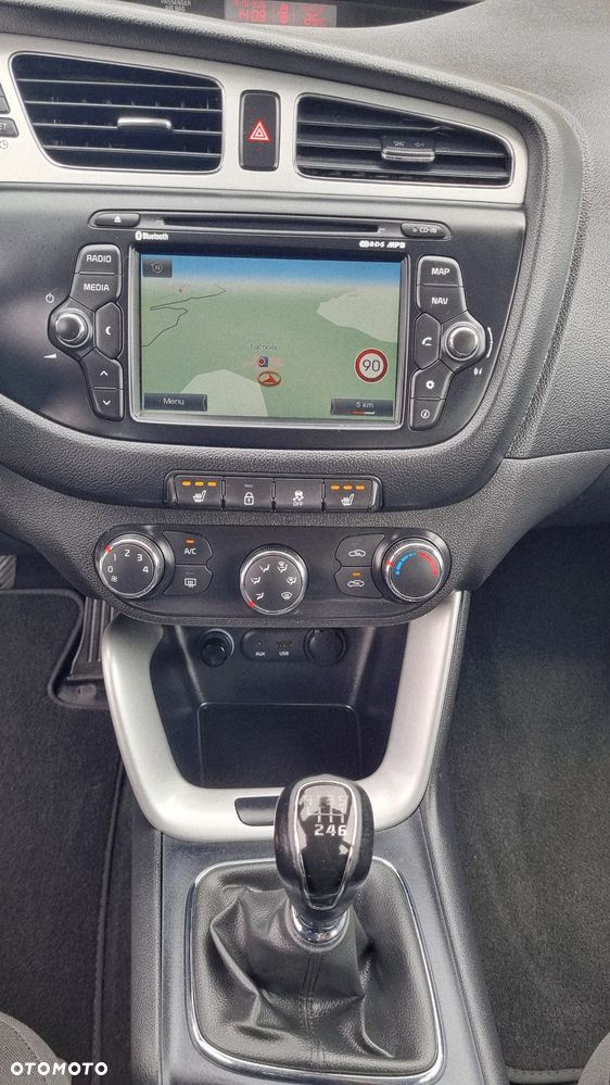 Kia Ceed 1.4 CVVT Vision - 17