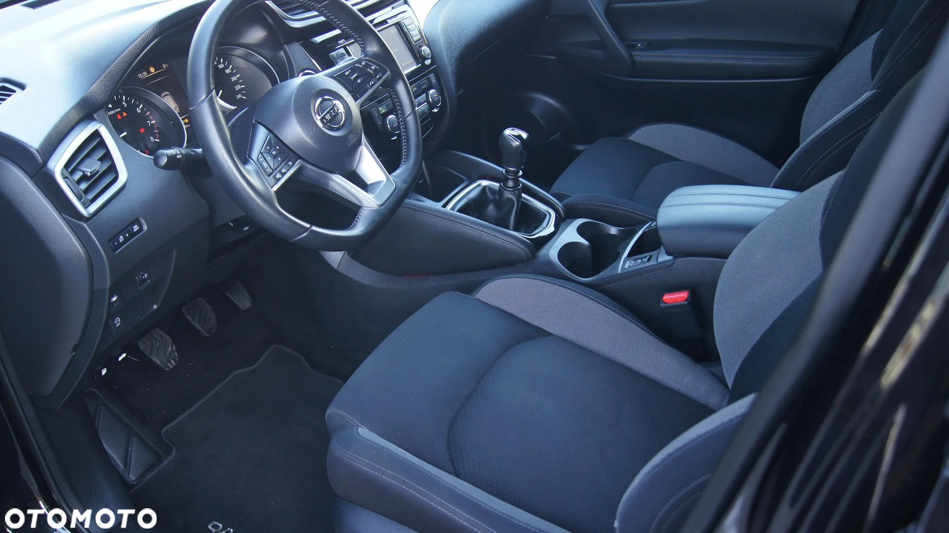 Nissan Qashqai 1.3 DIG-T N-Connecta - 10