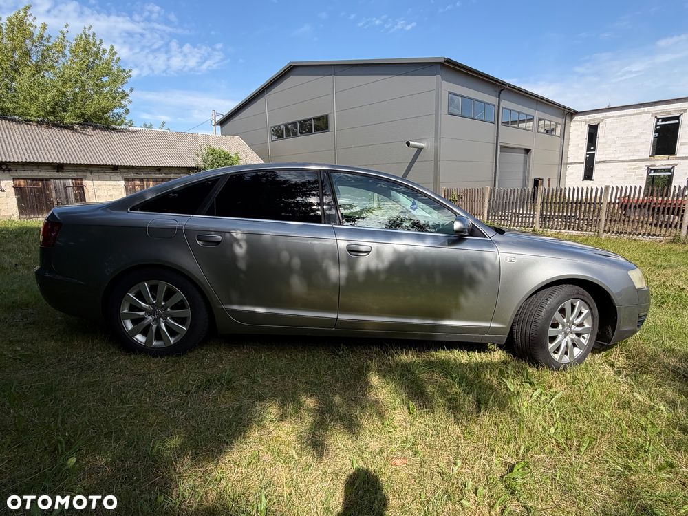 Audi A6 Limousine 2.4 - 4
