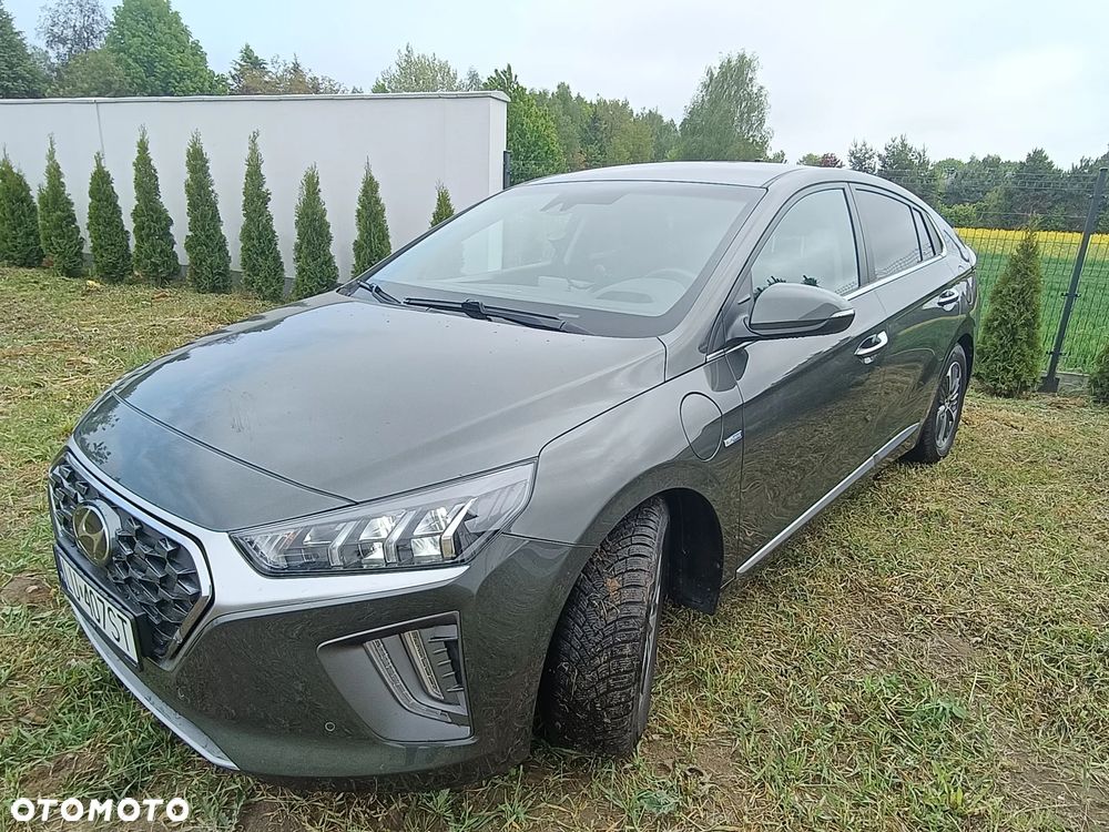 Hyundai IONIQ Hybrid Platinum - 6