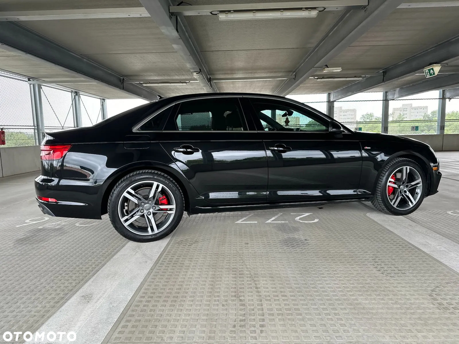 Audi A4 2.0 TFSI quattro S tronic sport - 4