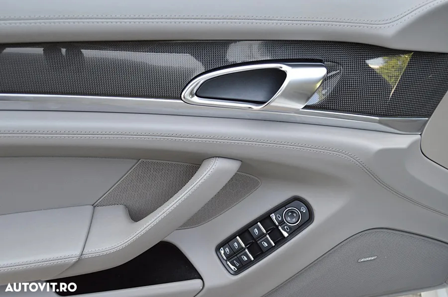 Porsche Panamera 4S PDK - 31