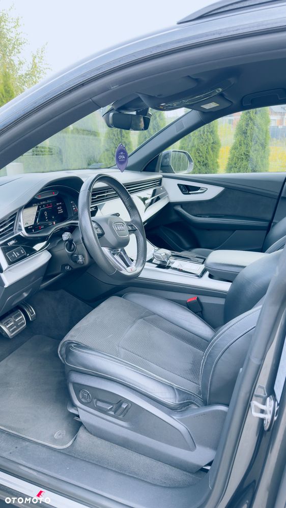 Audi Q8 - 34