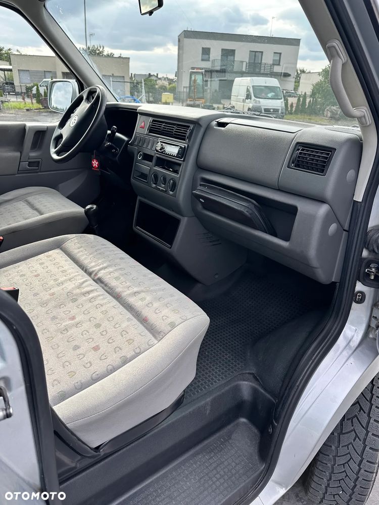 Volkswagen TRANSPORTER T4 2.5 TDI 102 KM BRYGADÓWKA 6 OSÓB LIFT - 19