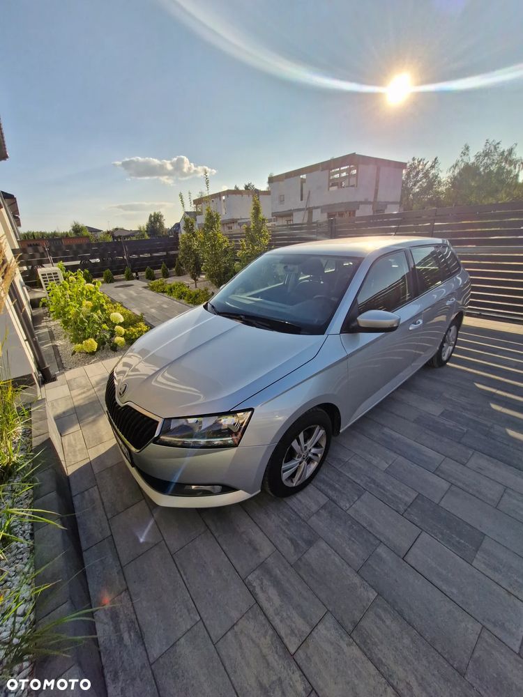 Skoda Fabia 1.0 TSI Active - 1