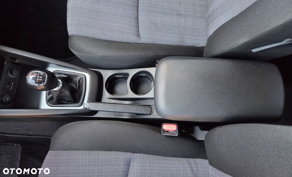 Kia Ceed 1.4 CVVT Attract - 20