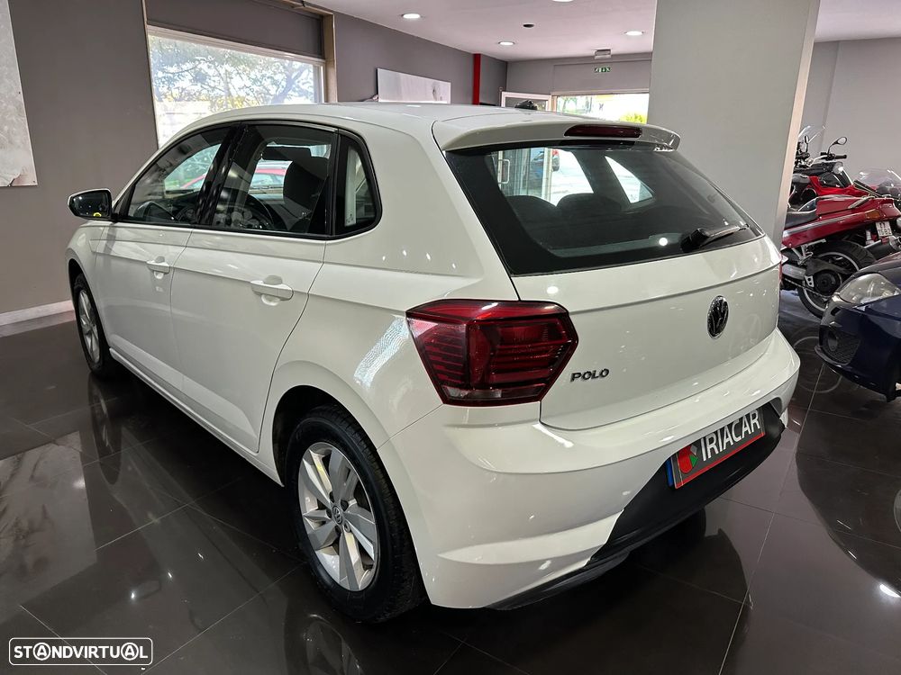 VW Polo 1.0 Confortline - 2