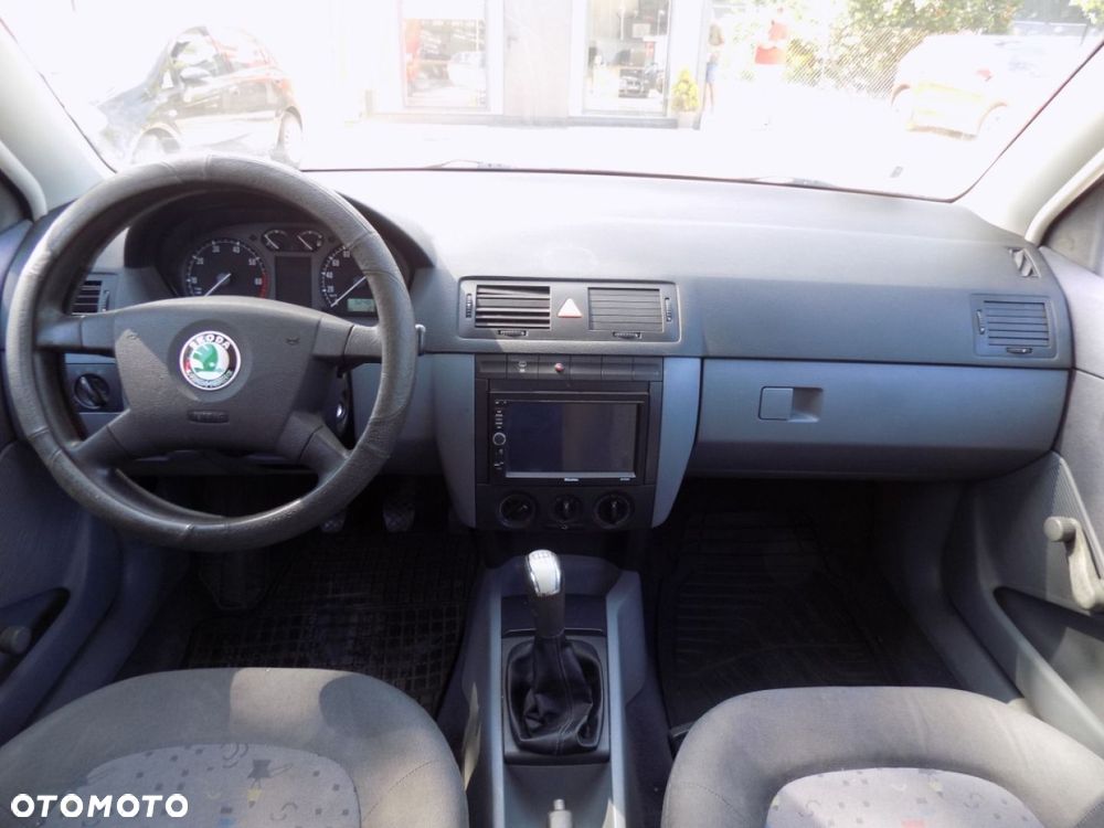 Skoda Fabia - 5