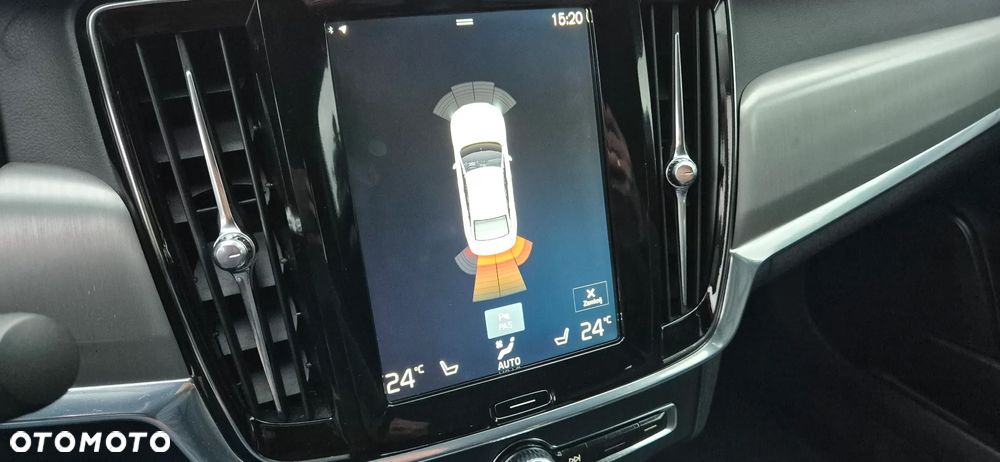 Volvo S90 D4 AWD Geartronic Momentum - 28
