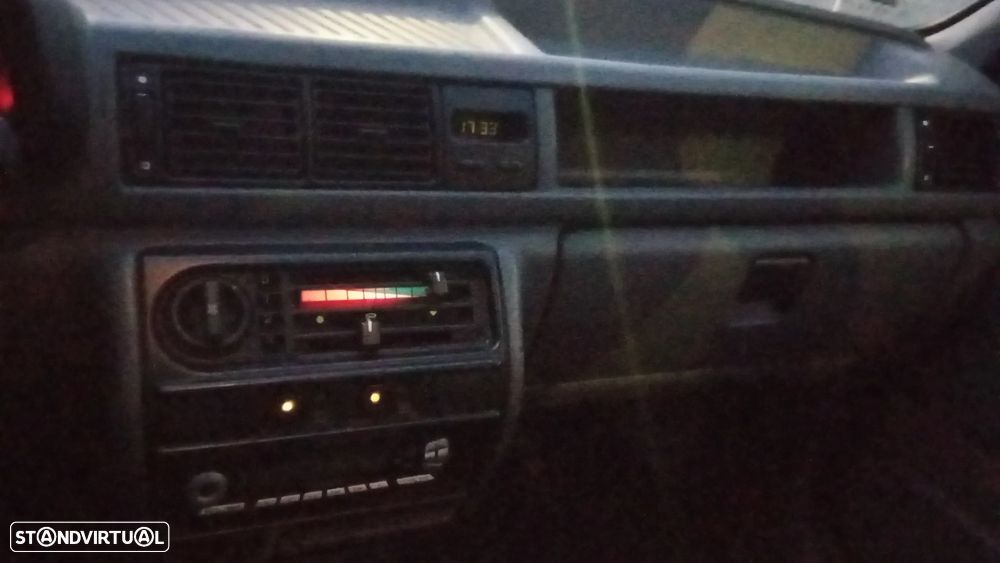 Ford Fiesta 1.1 CLX - 5