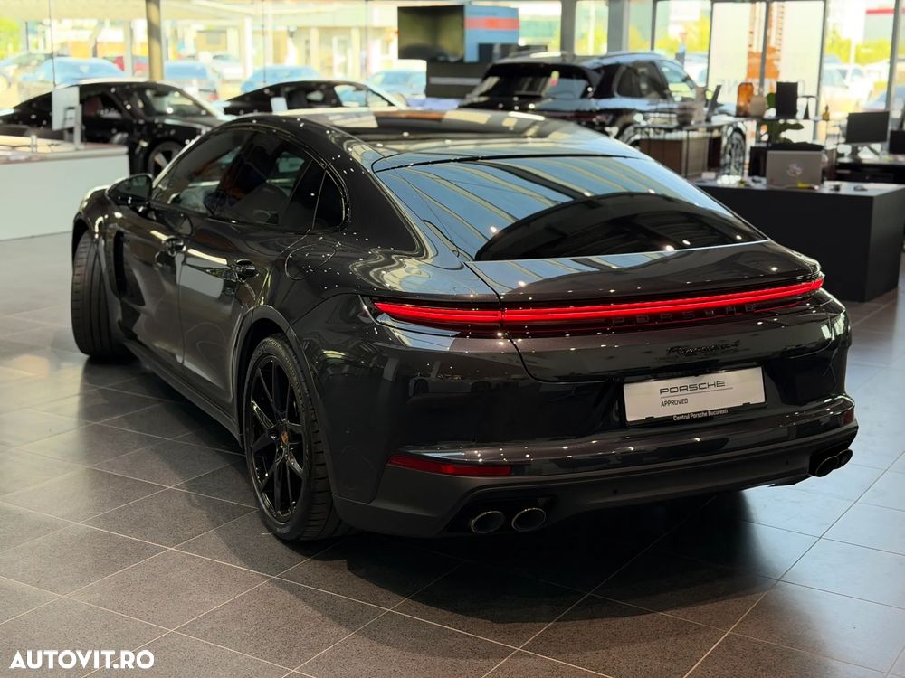 Porsche Panamera 4 E-Hybrid - 3