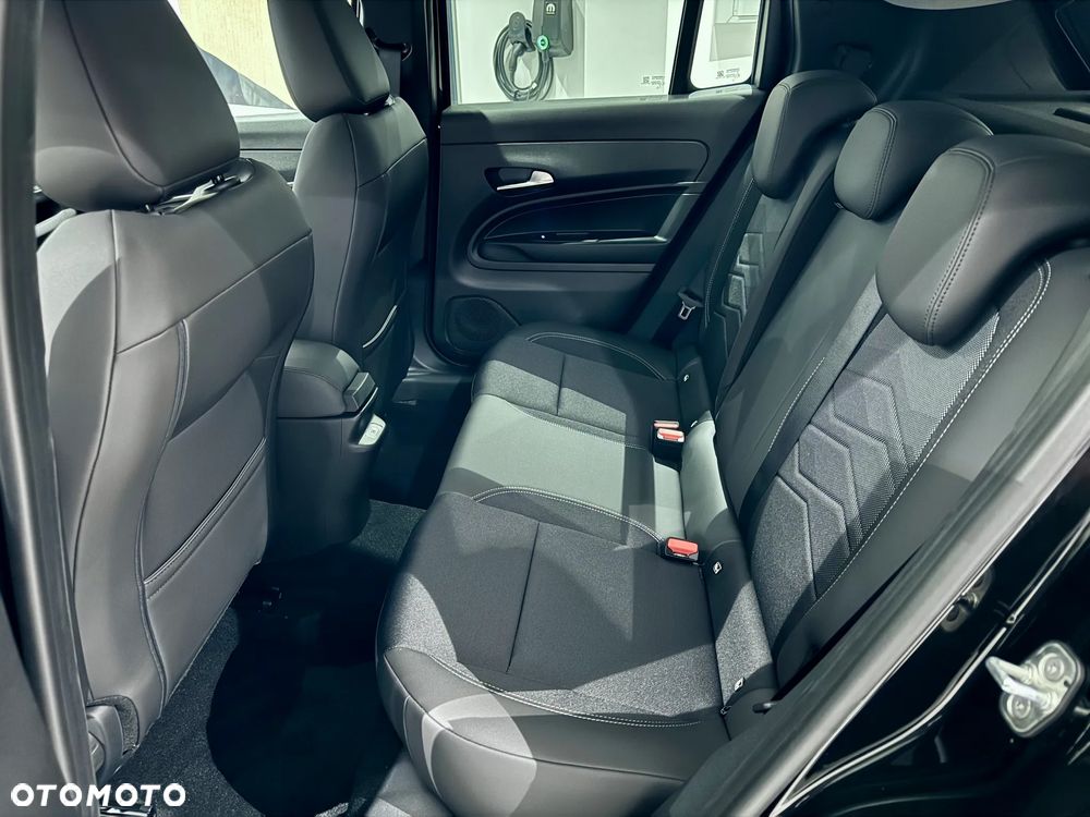 Jeep Avenger 54kWh Summit - 18