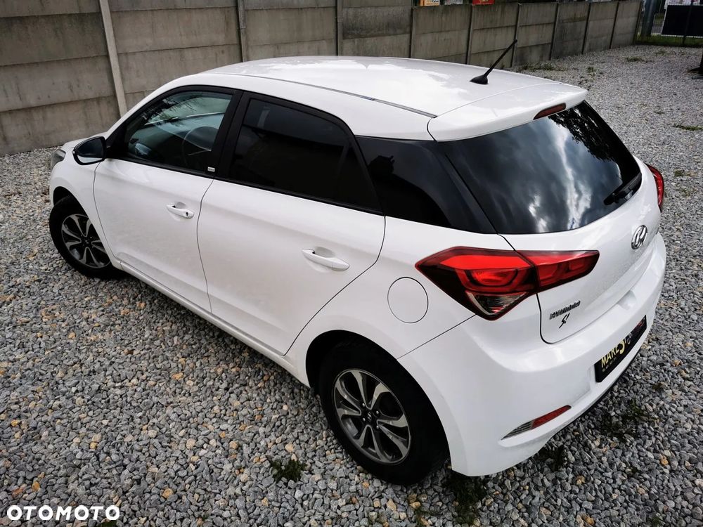 Hyundai i20 1.2 Passion - 23