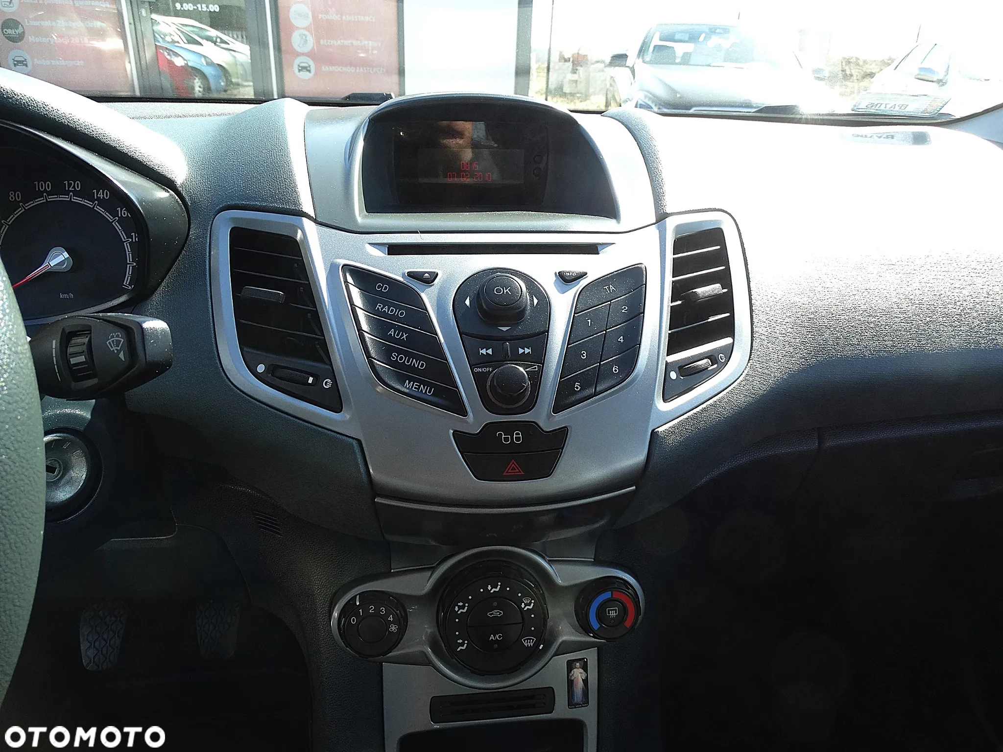 Ford Fiesta 1.25 Celebration - 17