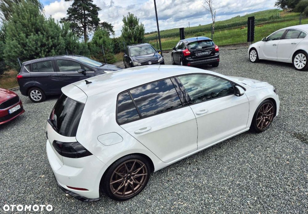 Volkswagen Golf - 39