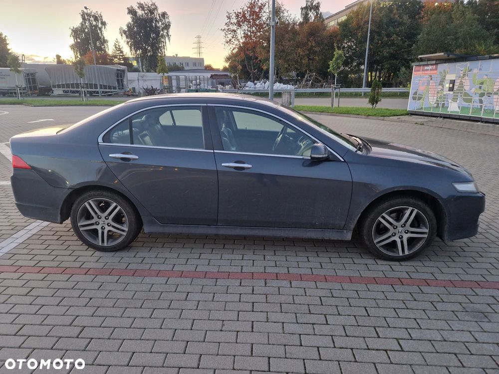Honda Accord 2.0 Sport - 4