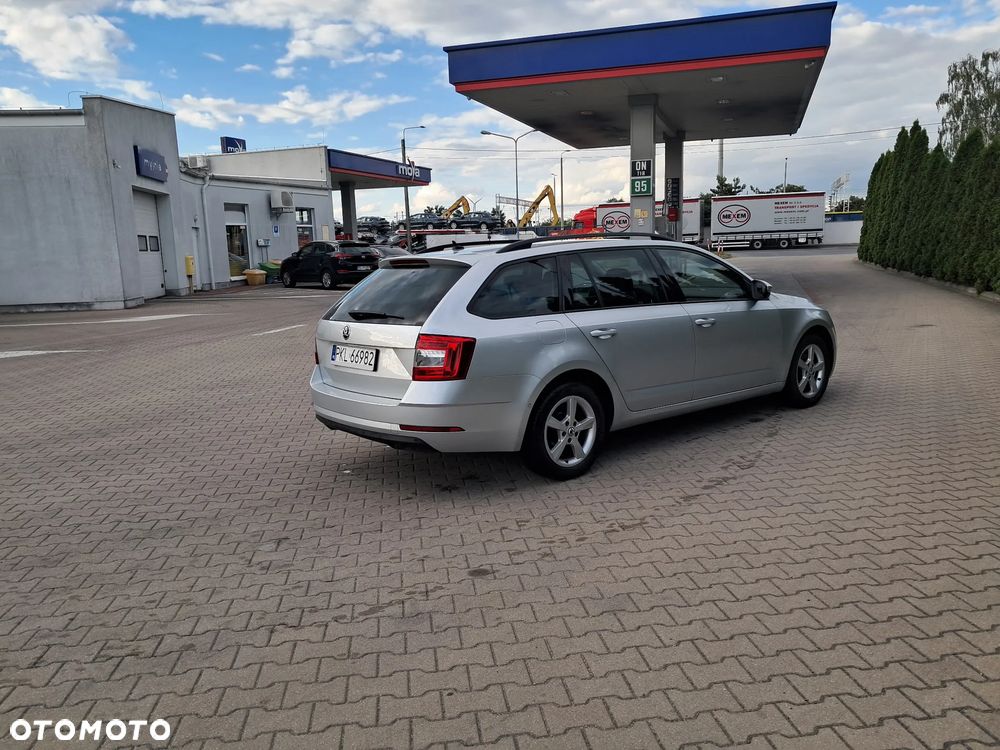 Skoda Octavia 1.5 TSI ACT Active - 3
