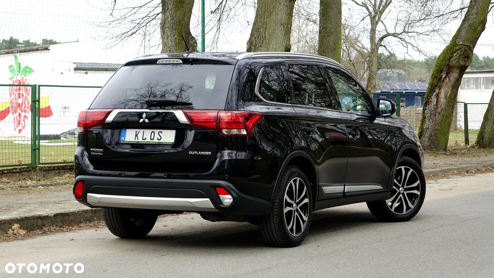 Mitsubishi Outlander 2.0 2WD Diamant - 34