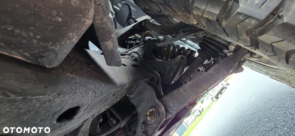 Nissan Pathfinder 2.5 dCi Premium - 28