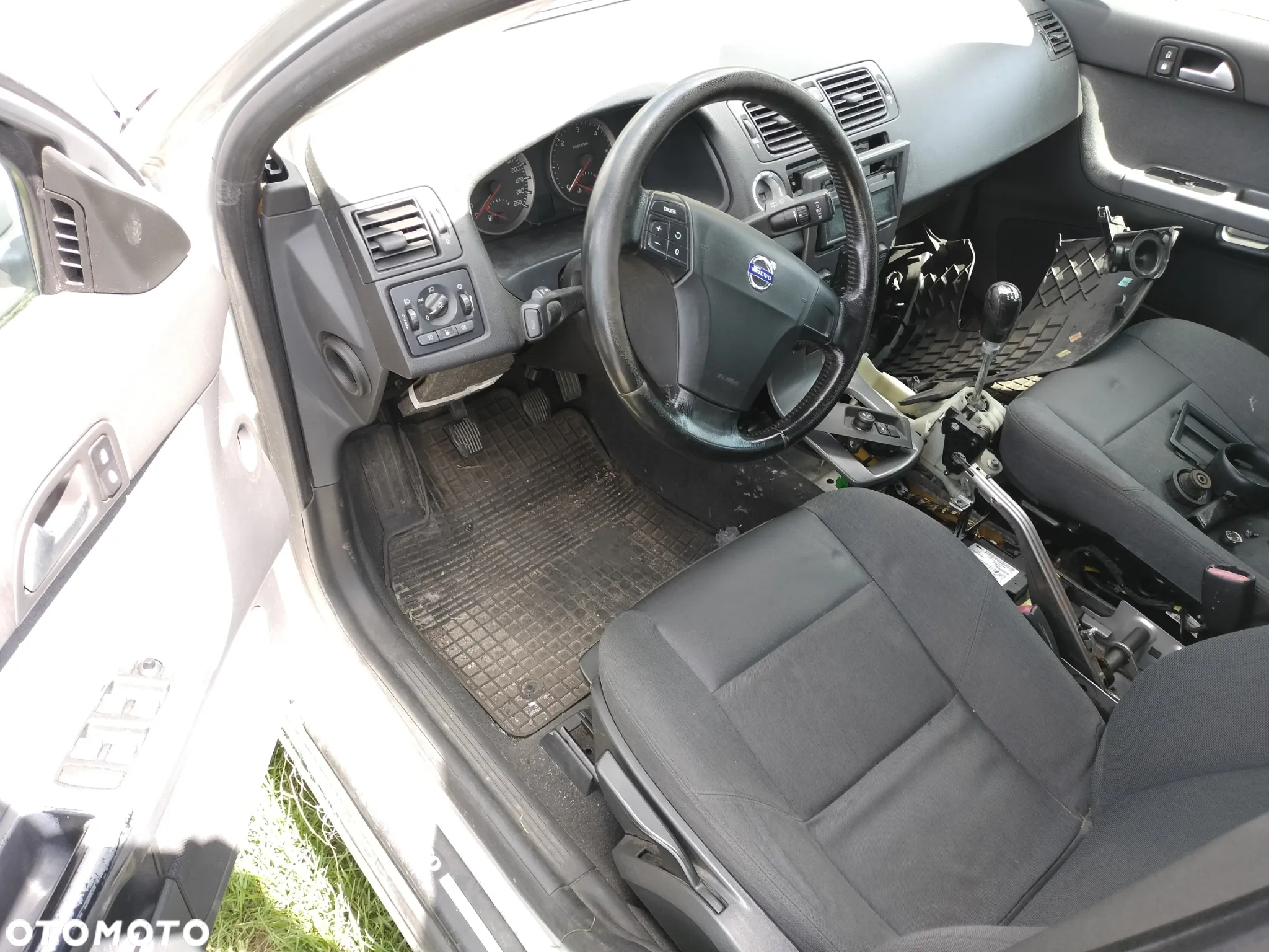 volvo V50 kod farby 426-26 na czesci 2.0 diesel - 5