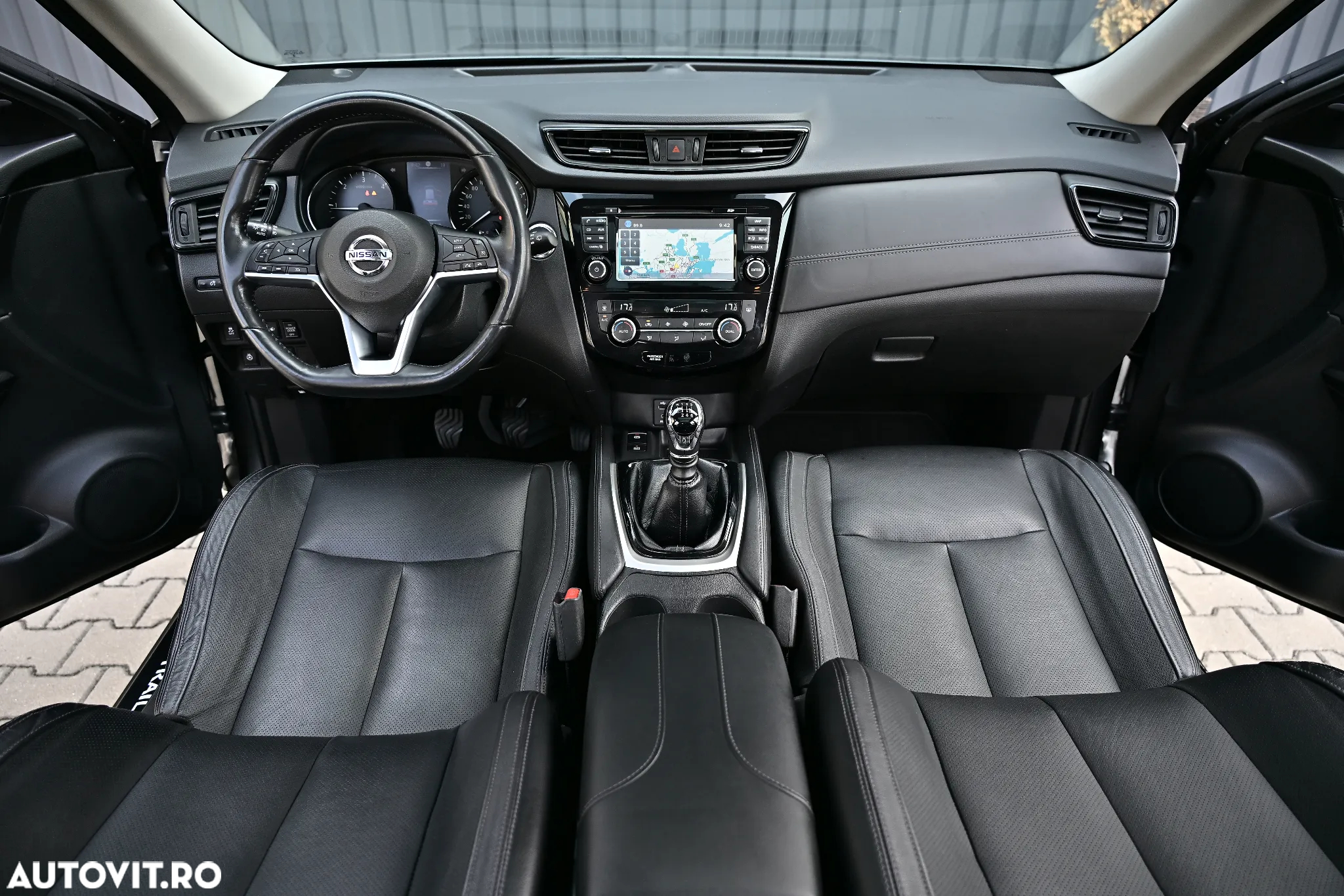 Nissan X-Trail 1.6 dCi ALL-MODE 4x4i Tekna - 28