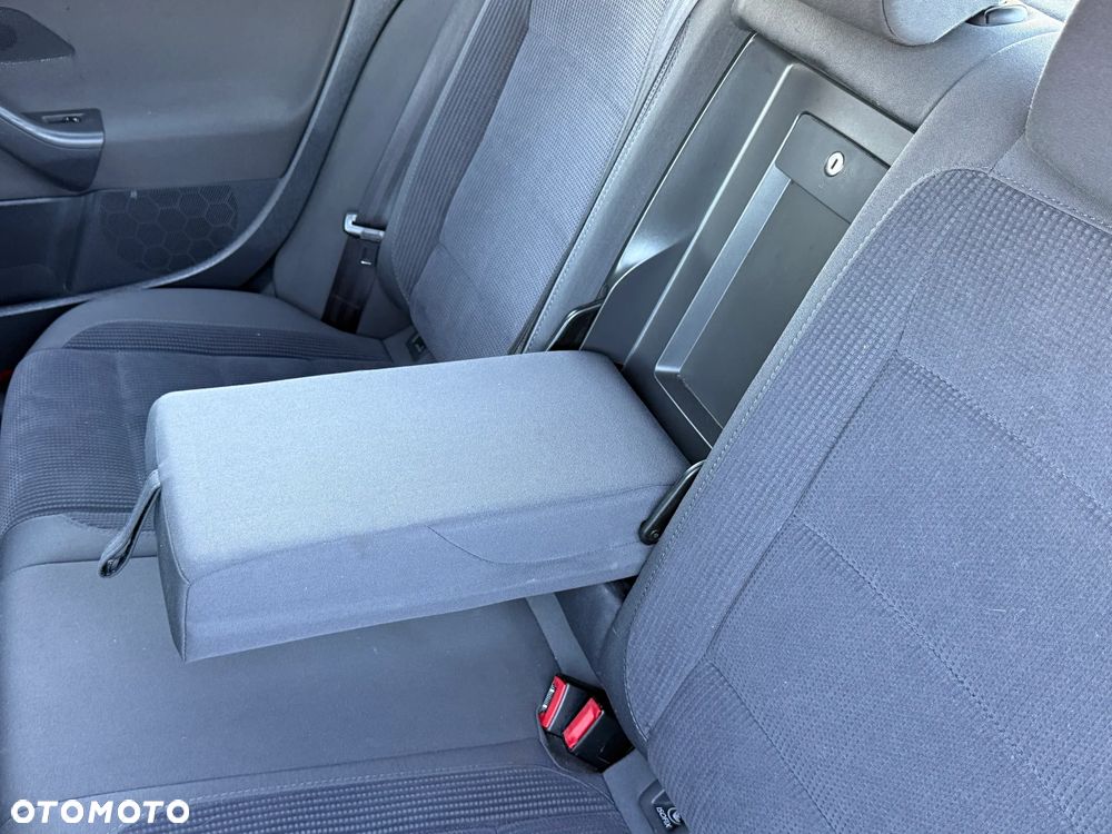 Volkswagen Jetta - 10