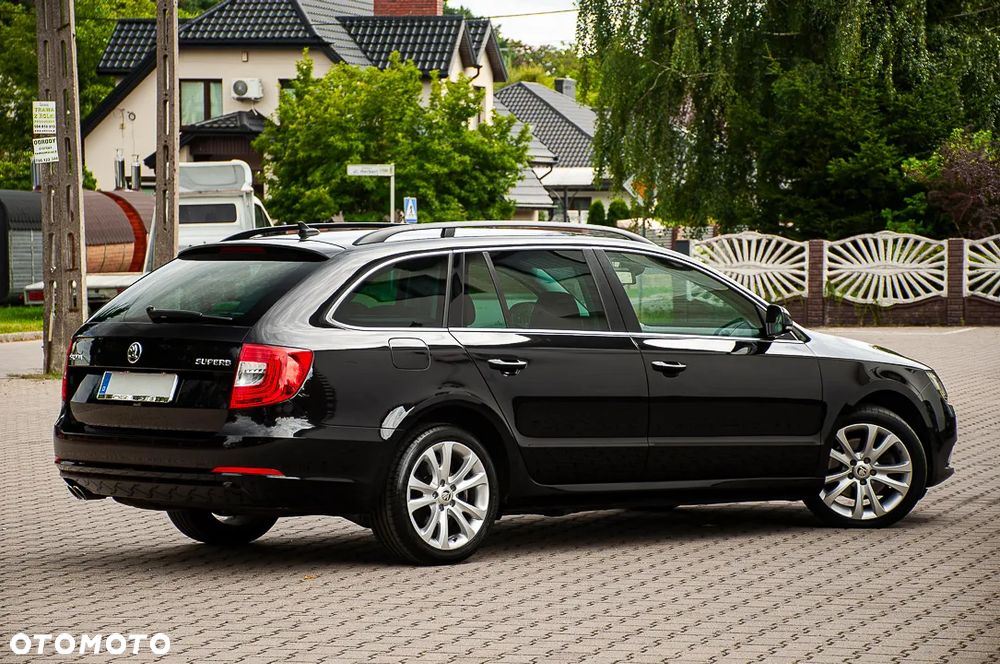 Skoda Superb 2.0 TDI Green tec DSG Elegance - 18