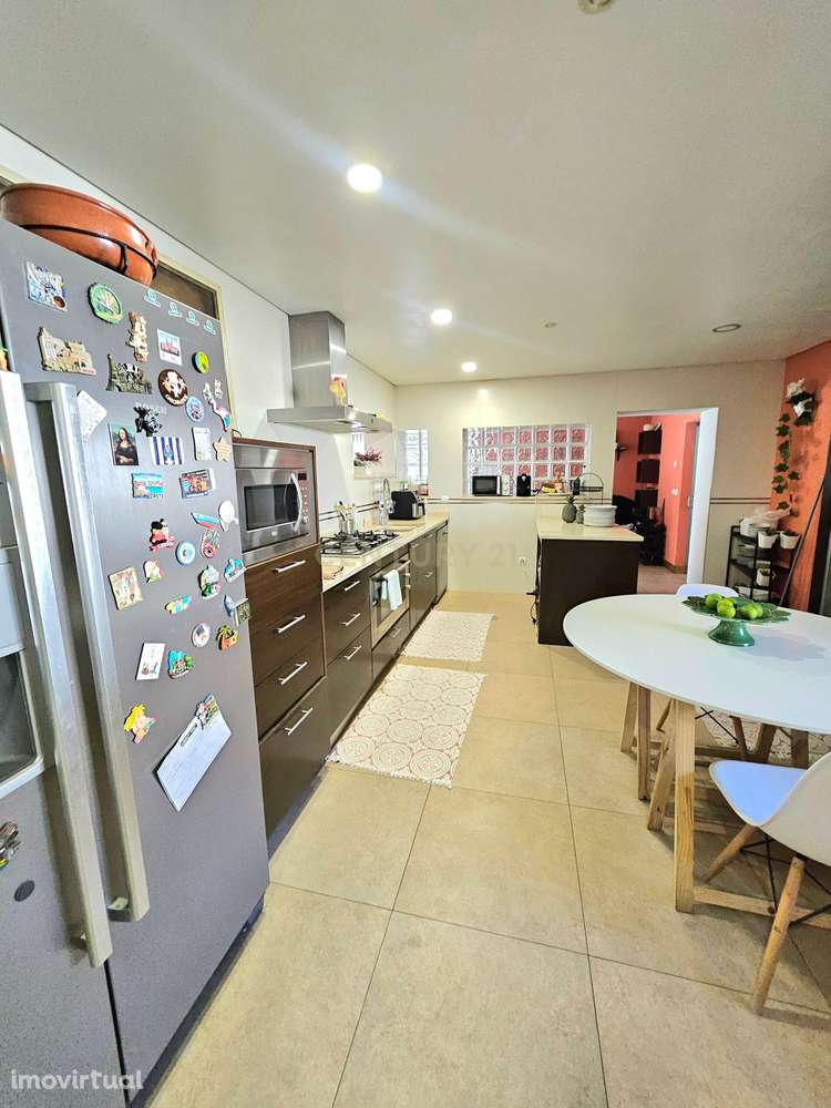 Moradia T4 em Águeda com , Garagem, jardim,quintal e uma excelente exp - Grande imagem: 2/49