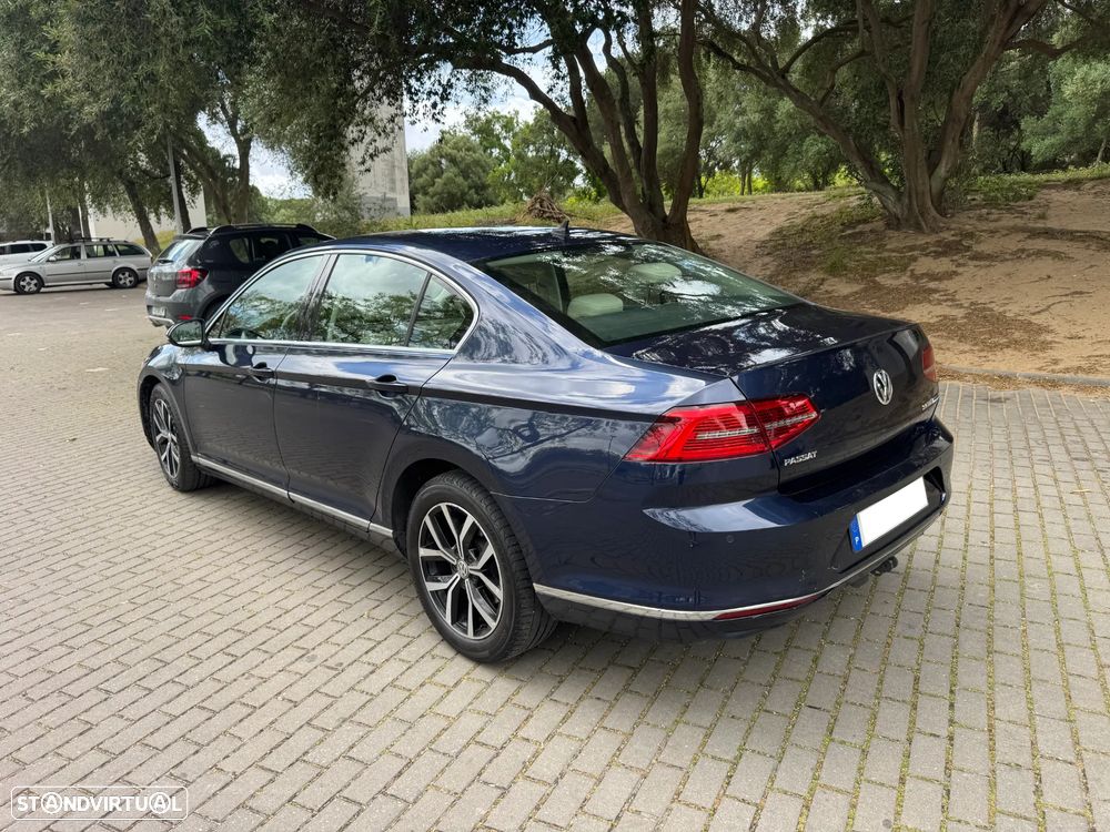 VW Passat 2.0 TDI Highline DSG - 2
