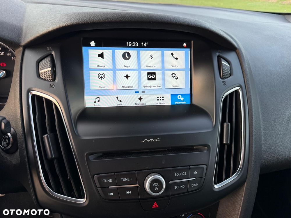 Ford Focus 1.5 EcoBoost ST-Line - 16