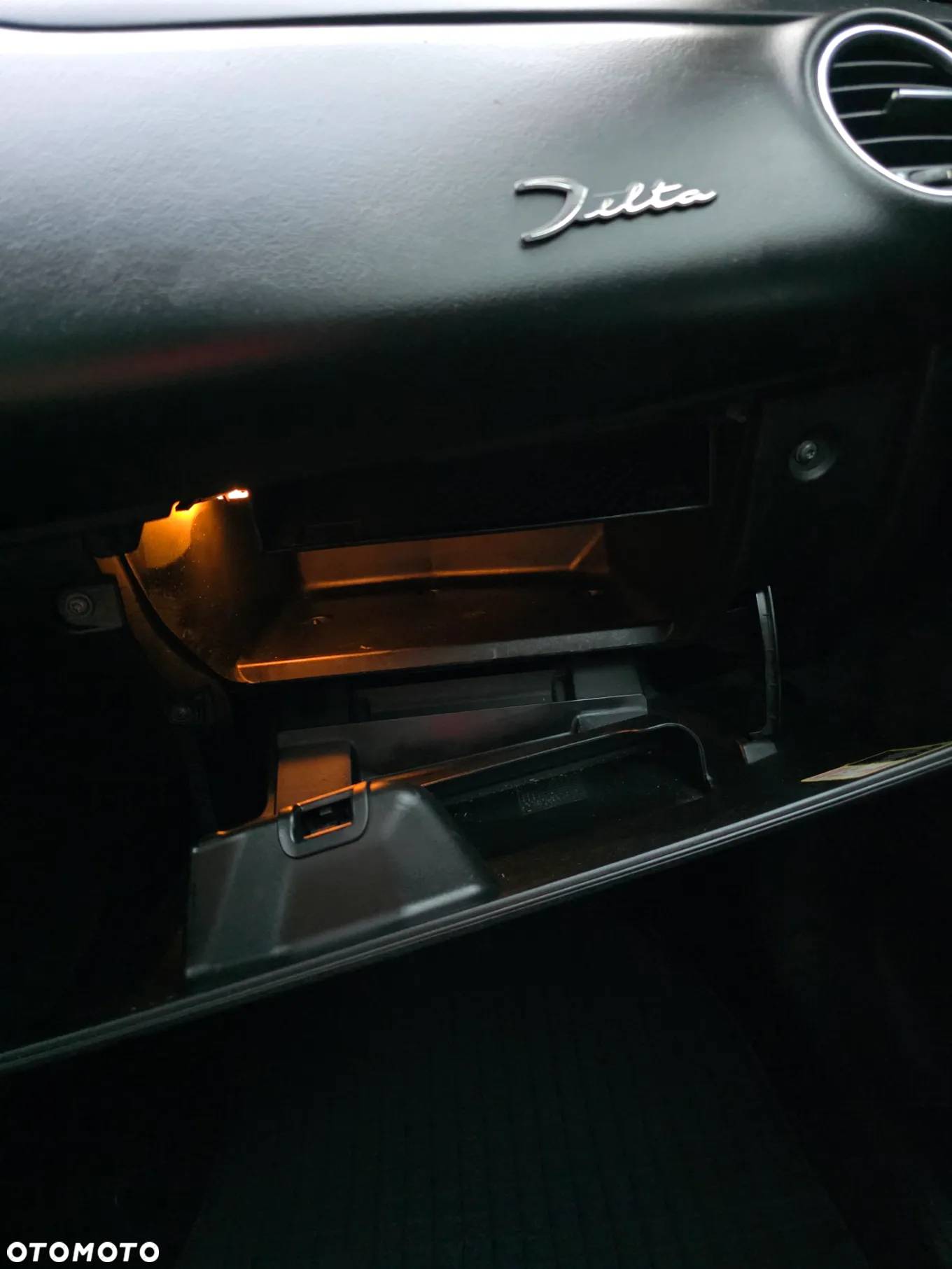 Lancia Delta 1.9 MJ TB Executive - 30