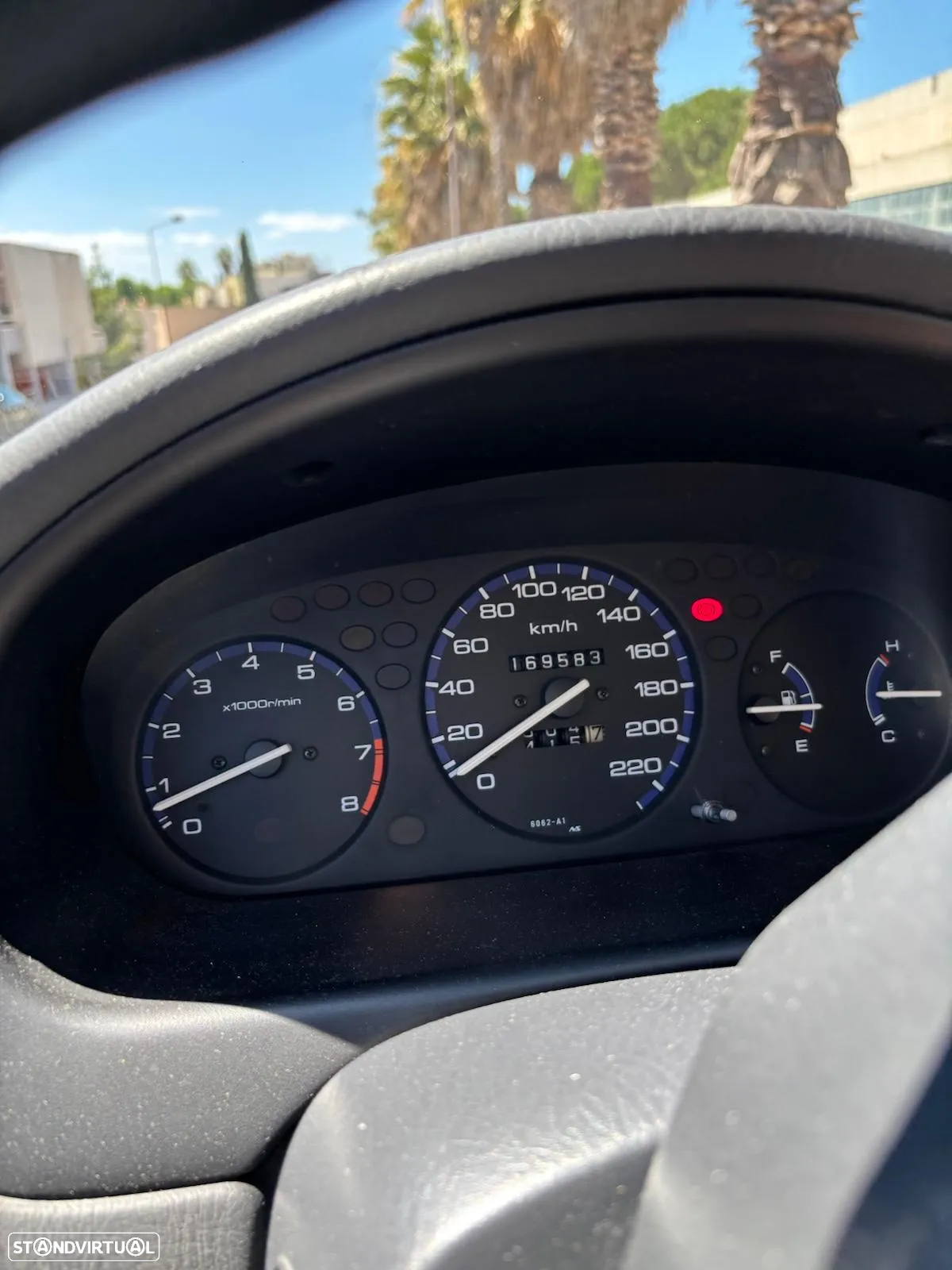 Honda Civic 1.5i LS - 3
