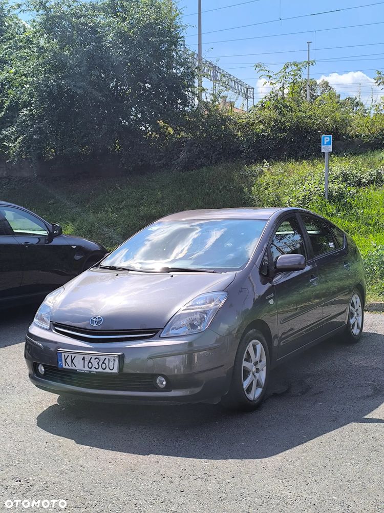 Toyota Prius 1.5 VVT-i Sol - 1