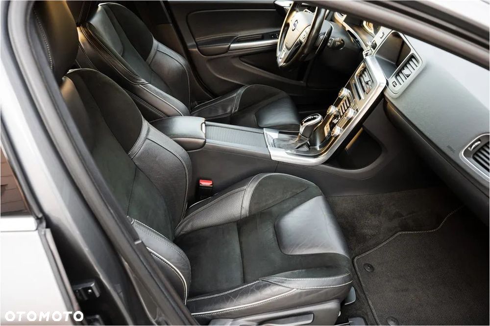 Volvo V60 D5 Geartronic RDesign - 6