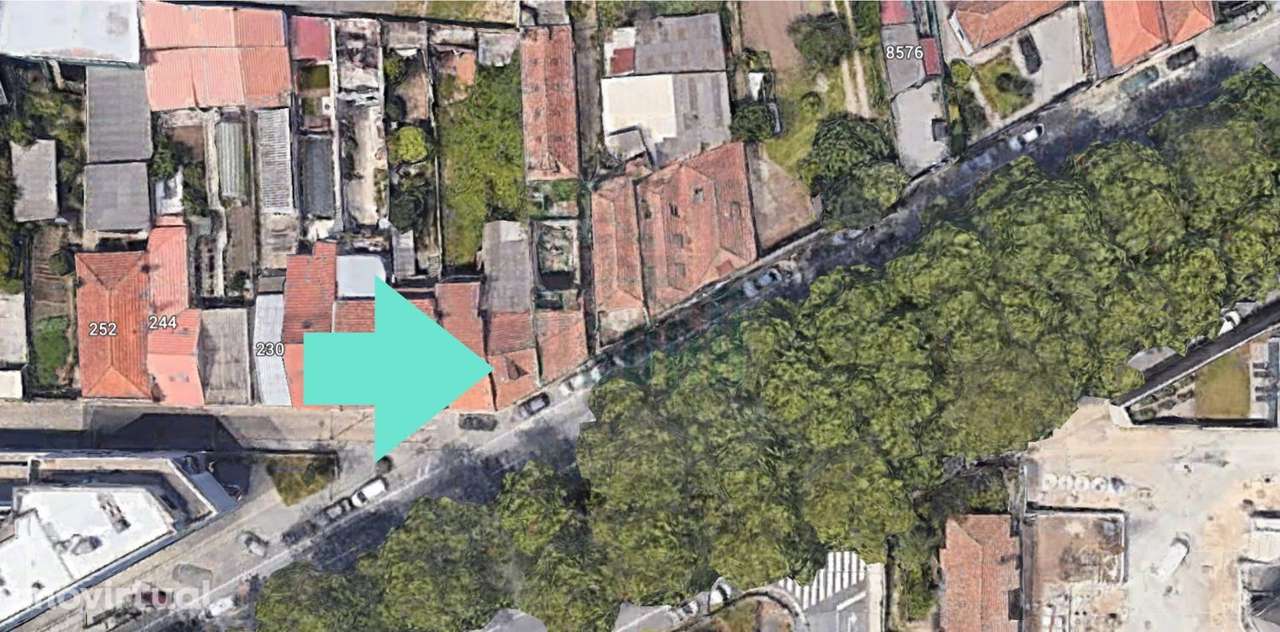 Terreno para construção de 2 frentes  a 750m do H .S .João - Grande imagem: 2/3